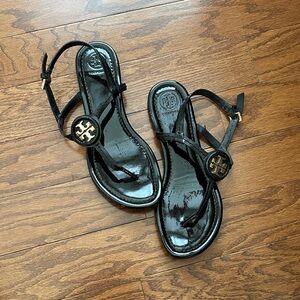 Tory Burch Black Patent Leather Logo Thong Sandals with Gold Emblem